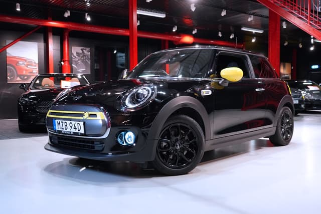 MINI Cooper SE | Excitement Paket | Kamera | Carplay | NAV