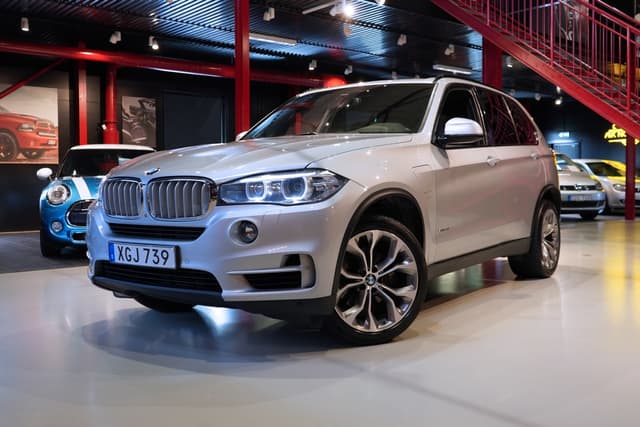 BMW X5 xDrive40e | 360 kam | Pano | H/K | Soft close | Drag