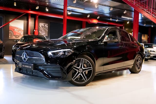 Mercedes-Benz C 200 AMG Night Package Panorama MOMS / VAT