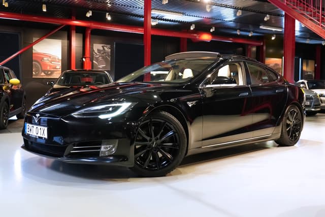 Tesla S100D Long Range / Panorama / Uppgraderad Autopilot / Bytt Batteri / 423hk