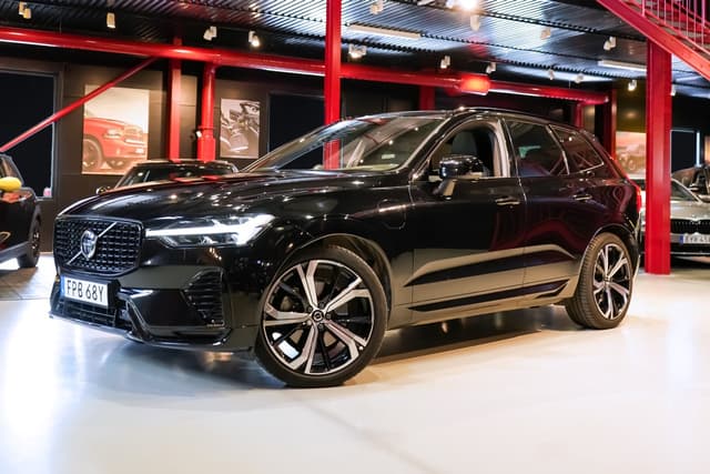 Volvo XC60 T8 AWD R-Design Panorama | HUD | B&#038;W | Luftfjädring