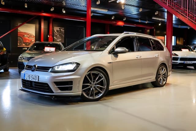 Volkswagen Golf Sportscombi R 2.0 4M 301hk Miltek Sportavgas