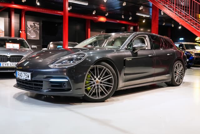 Porsche Panamera 4 E-Hybrid Sport Turismo Panorama HUD BOSE
