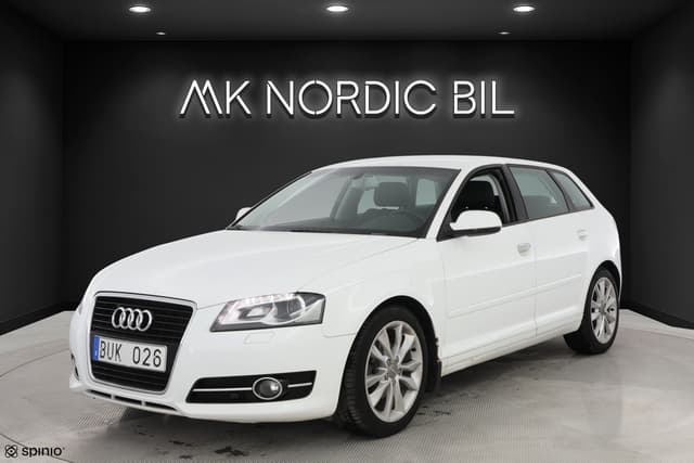 Audi A3 Sportback 1.6 TDI Comfort Dragkrok Värmare / 1 Ägare